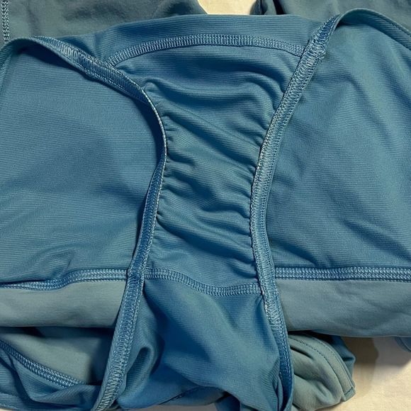 Lululemon 2.5” Speed Up Shorts, Lined, Sky Blue, Size 10. - Picture 10 of 15